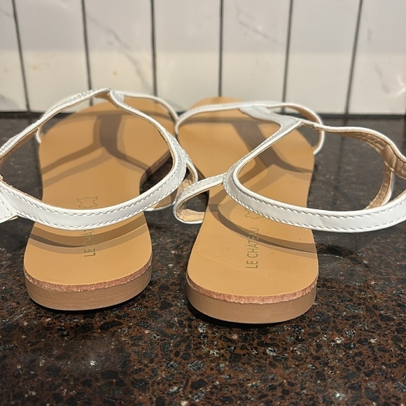 Le Chateau white flat sandal sling back, brand new size 8 - Picture 5 of 6